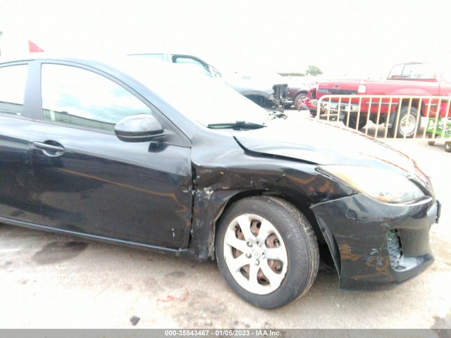 2013 MAZDA MAZDA3 I SPORT VIN: JM1BL1UP8D1758732