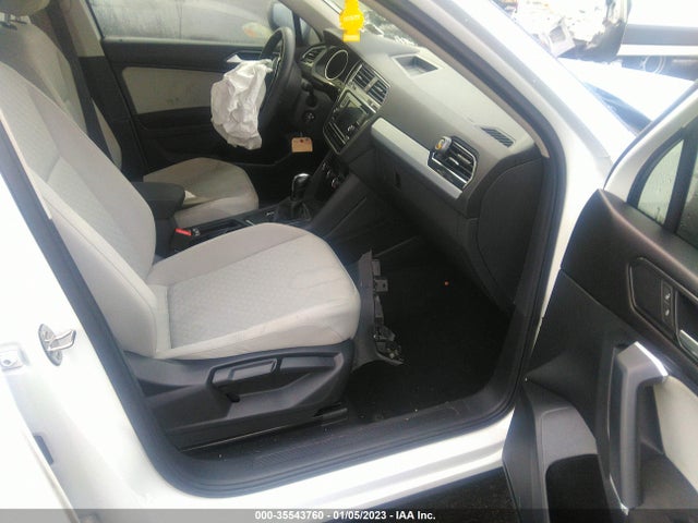 3VV1B7AXXJM094701 Volkswagen Tiguan 2.0t S