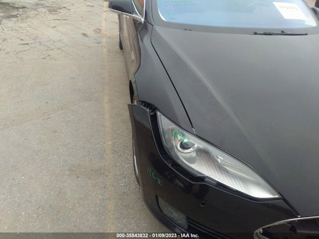 Tesla Model S 85d/70d/90d/p90d 2015 5YJSA1S28FF082712 Image 8