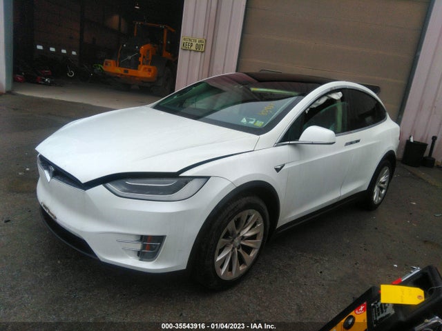 Tesla Model X 75d/100d/p100d 2018 5YJXCDE21JF100408 Image 2