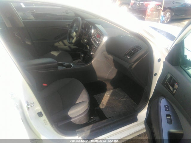 2015 Kia Optima, VIN: KNAGM4A73F5664386