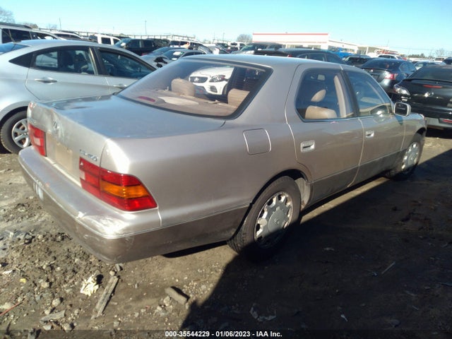 JT8BH28F6V0071070 Lexus LS 400 LUXURY SDN