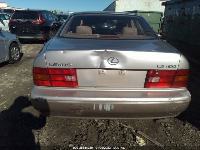 JT8BH28F6V0071070 Lexus LS 400 LUXURY SDN