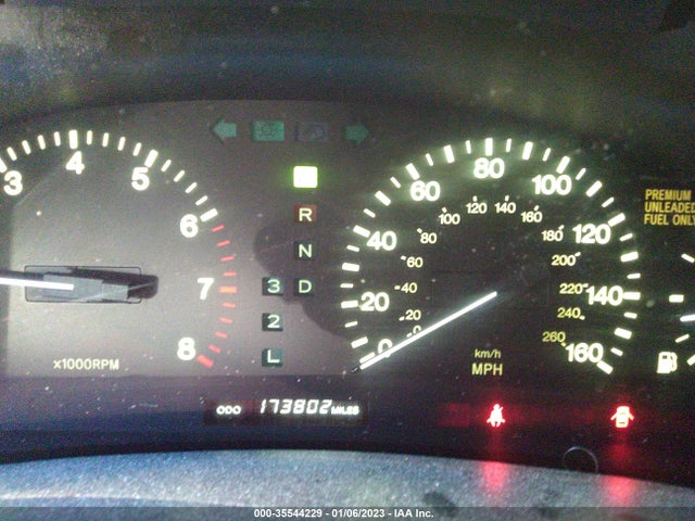 JT8BH28F6V0071070 Lexus LS 400 LUXURY SDN