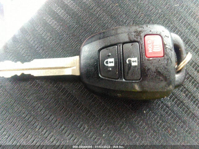2017 Toyota RAV4, VIN: 2T3ZFREV4HW319407