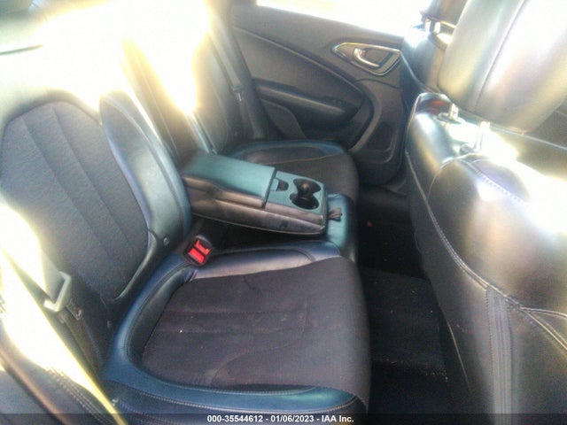 Chrysler 200 S 2015 1C3CCCBB6FN532437 Image 8