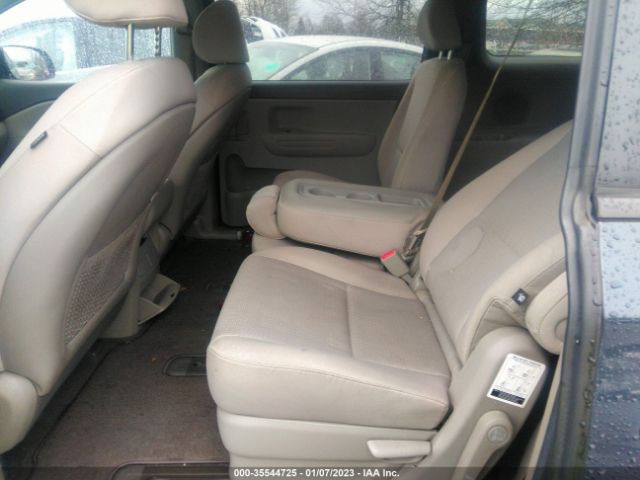 KNDMB5C17H6219821 KIA SEDONA LX