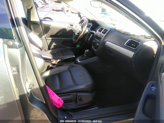 2013 VOLKSWAGEN JETTA SEDAN SE W/CONVENIENCE VIN: 3VWDX7AJ6DM294842