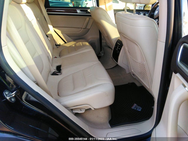 2015 Volkswagen Touareg, VIN: WVGEF9BP0FD001780