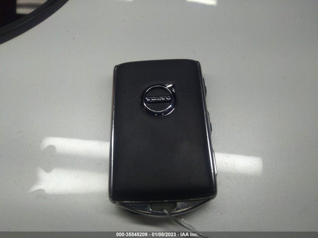 2020 Volvo XC60, VIN: YV4102RL6L1518218