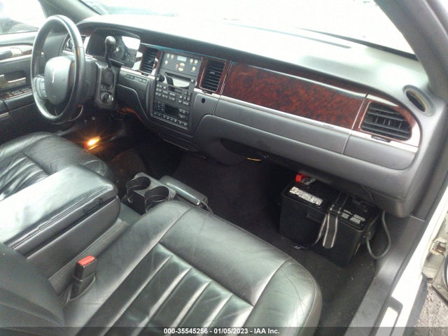 Lincoln Town Car Limousine Pkg 2008 2L1FM88W38X650926 Image 6