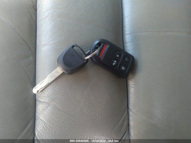 2008 HONDA ODYSSEY EX-L VIN: 5FNRL386X8B112553