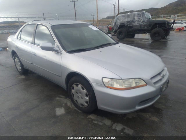 2000 HONDA ACCORD SDN LX VIN: 3HGCG6652YG703655