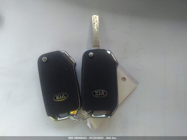 2021 Kia Seltos, VIN: KNDEUCAA3M7172071