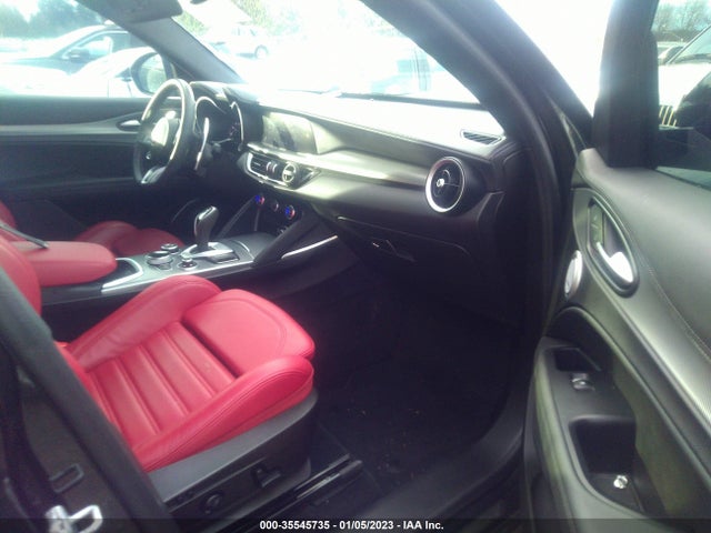 ZASPAKBN5N7D37060 Alfa Romeo Stelvio Veloce