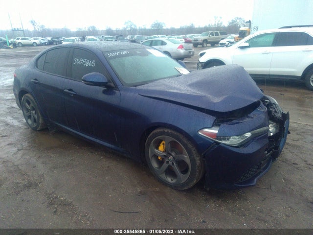 2017 Alfa Romeo Giulia, VIN: ZARFAEBN9H7542140