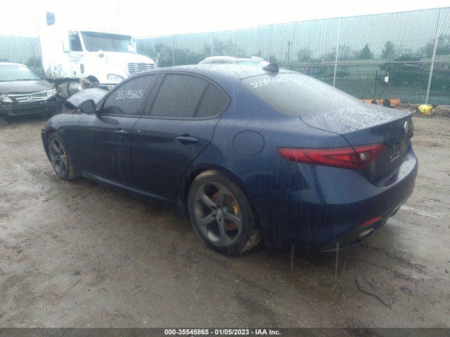 2017 Alfa Romeo Giulia, VIN: ZARFAEBN9H7542140