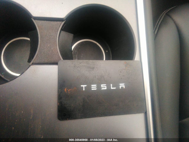 Tesla Model Y Long Range 2021 5YJYGDEE8MF244870 Image 3
