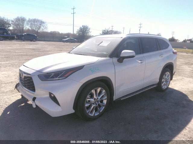 Toyota Highlander 2021 5TDYZRAH7MS532088 Image 2