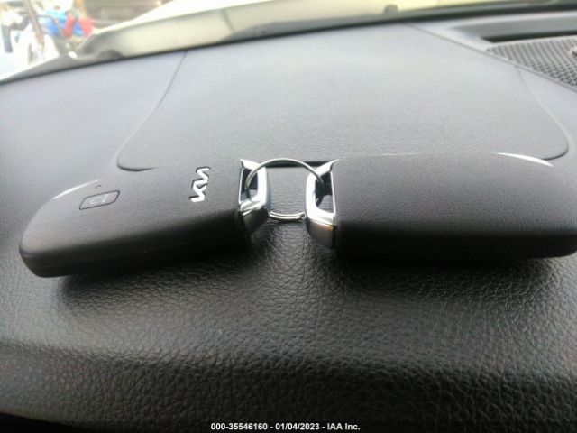KNDEU2AA7N7296260 KIA SELTOS S