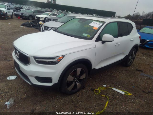 YV4162UK9L2333121 Volvo Xc40 Momentum