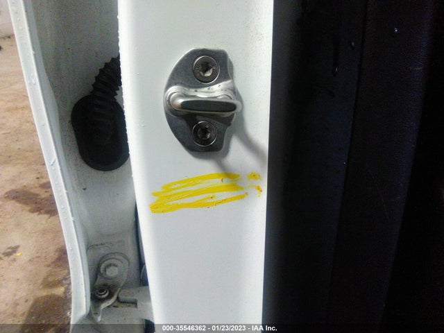 Tesla Model Y Long Range 2021 5YJYGDEE4MF067993 Image 7