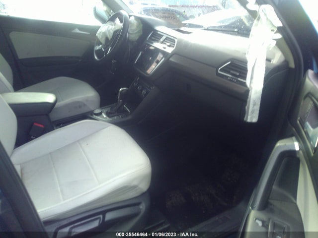 3VV2B7AX5JM141024 Volkswagen Tiguan Sel/se