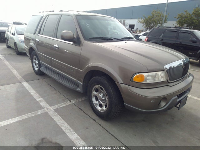 Lincoln Navigator 2001 5LMFU28R81LJ13717 головне зображення