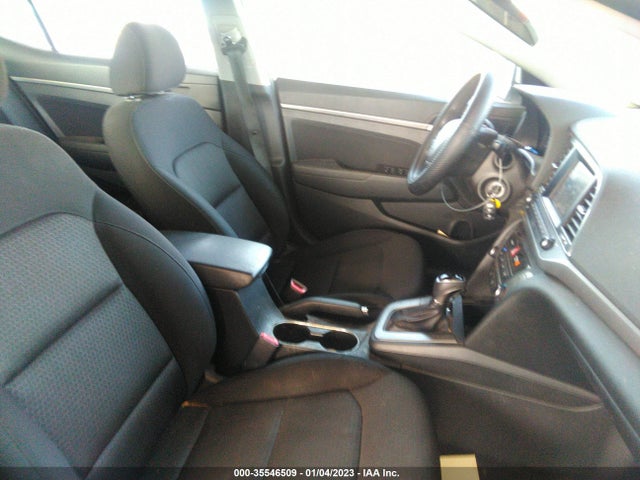 2018 HYUNDAI ELANTRA SEL VIN: 5NPD84LF4JH289440