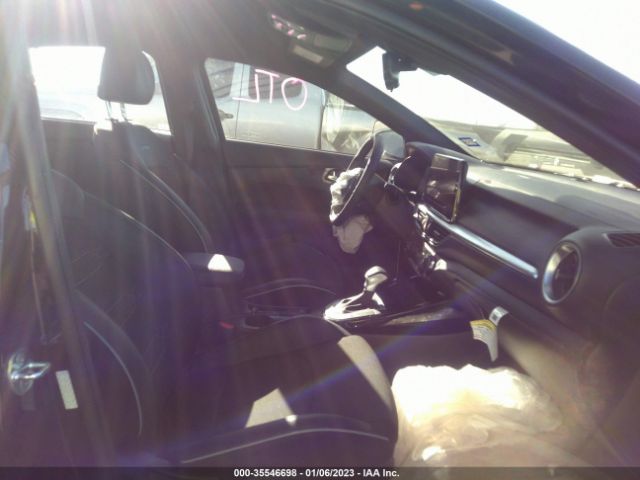 3KPF54AD2PE517225 KIA Forte Gt-line