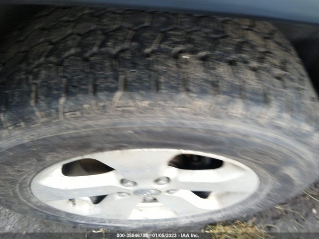 Jeep Grand Cherokee Laredo 2012 1C4RJFAG9CC202793 Image 4