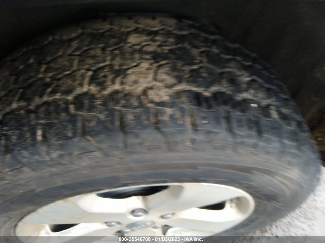 Jeep Grand Cherokee Laredo 2012 1C4RJFAG9CC202793 Image 5