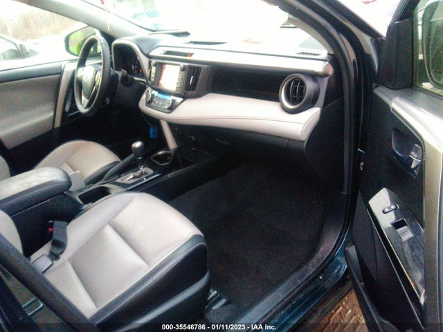 2018 Toyota RAV4, VIN: JTMDFREVXJJ203577
