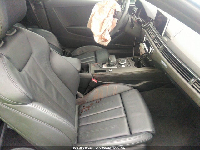 WAUTNAF5XKA062586 Audi A5 Coupe Premium Plus