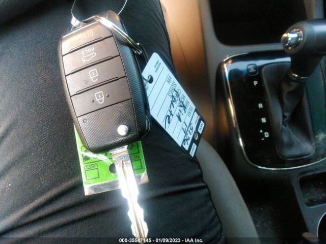 3KPFK4A72HE085823 KIA FORTE LX
