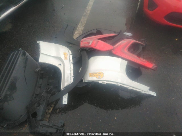 2021 Volvo XC40, VIN: YV4ED3UR4M2589534