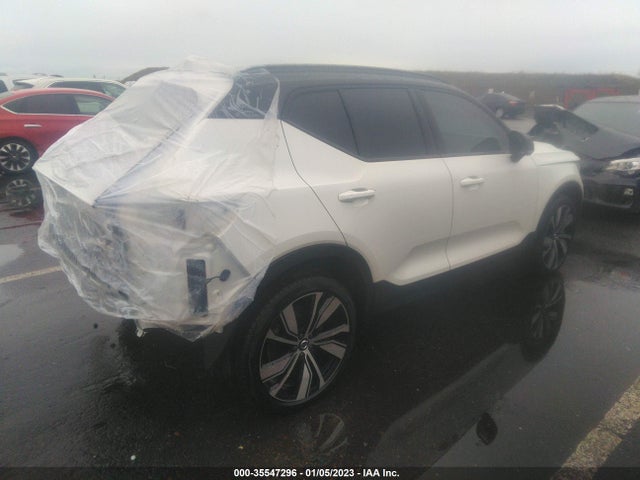 2021 Volvo XC40, VIN: YV4ED3UR4M2589534