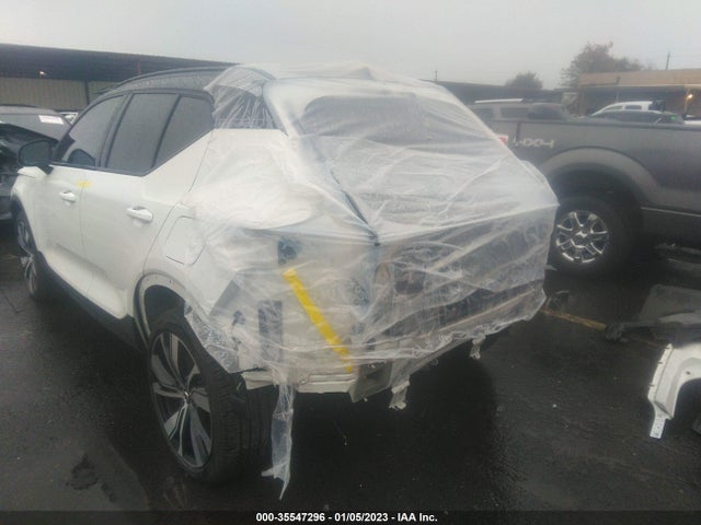 2021 Volvo XC40, VIN: YV4ED3UR4M2589534