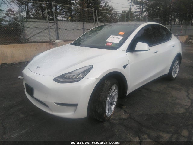Tesla Model Y Long Range 2021 5YJYGDEE7MF178859 Image 2