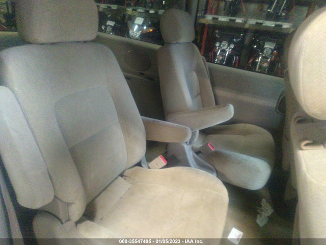 2005 KIA SEDONA LX/EX VIN: KNDUP132456735052
