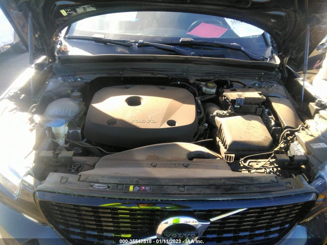 2021 Volvo XC40, VIN: YV4162UM9M2475469