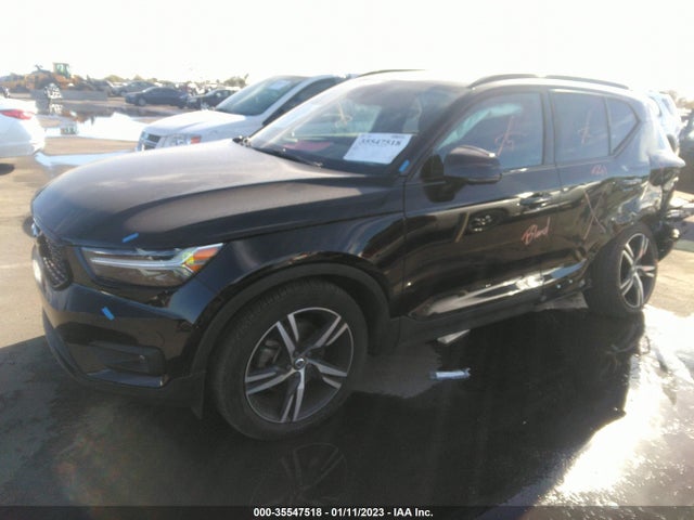2021 Volvo XC40, VIN: YV4162UM9M2475469