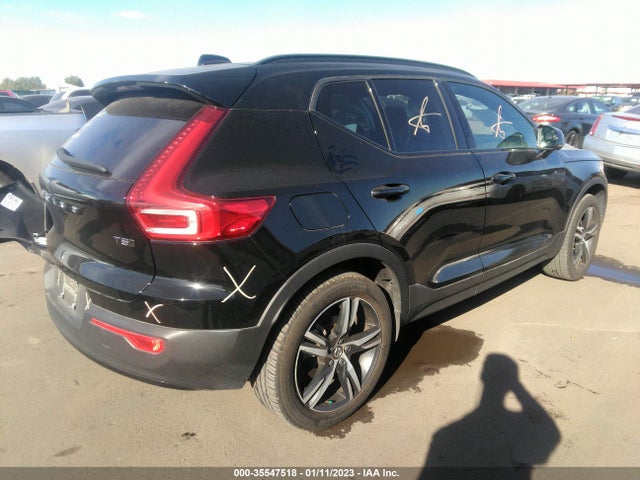 2021 Volvo XC40, VIN: YV4162UM9M2475469