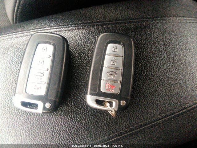2014 HYUNDAI SONATA SE VIN: 5NPEC4AC7EH843717