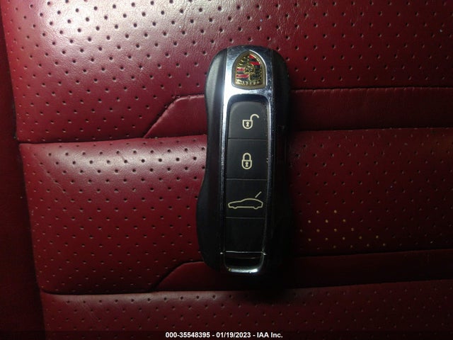 2017 Porsche Panamera, VIN: WP0AA2A79HL102562