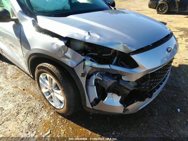 2022 Ford Escape, VIN: 1FMCU0G6XNUA01745