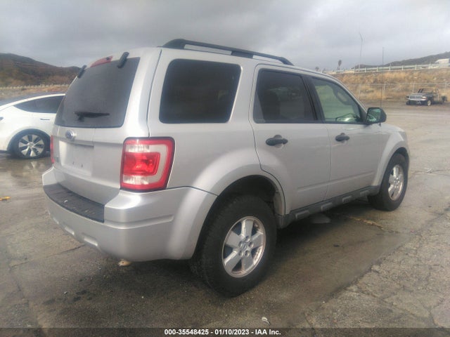 2009 FORD ESCAPE XLT VIN: 1FMCU03729KA07569