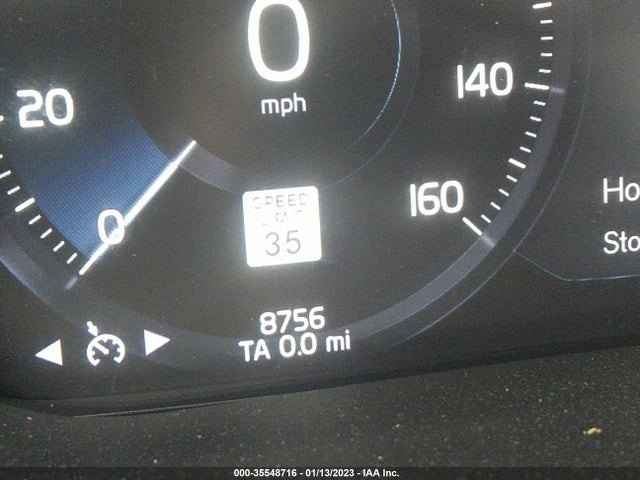 2019 Volvo XC60, VIN: LYV102RLXKB192272