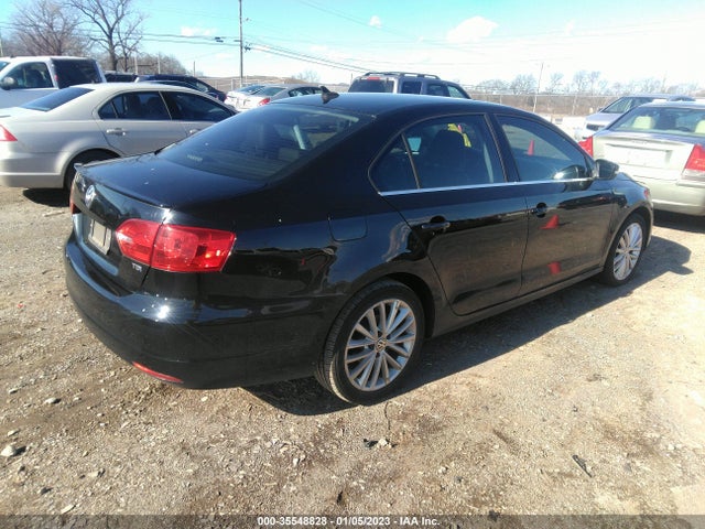 2013 VOLKSWAGEN JETTA SEDAN TDI W/PREMIUM/NAV VIN: 3VWLL7AJ4DM420610
