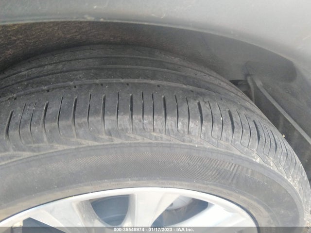 2016 Toyota RAV4, VIN: JTMDJREV5GD037703
